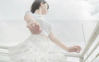 这一堆阿薰kaOri的白丝图片是免费的，你的脑海里肯定想到了些什么吧？